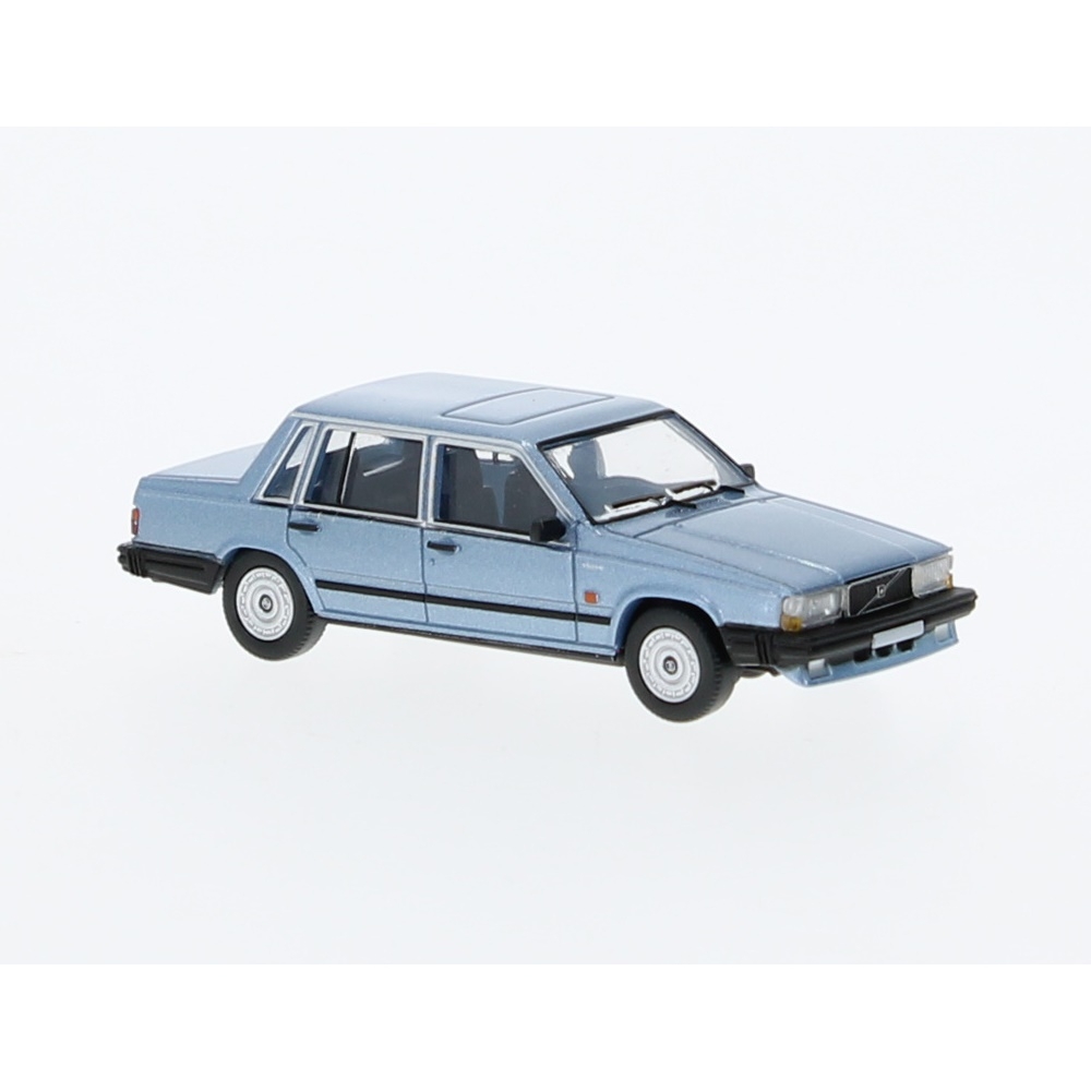 870661 - PCX87 - Volvo 740 Limousine `1984,  light blue metallic