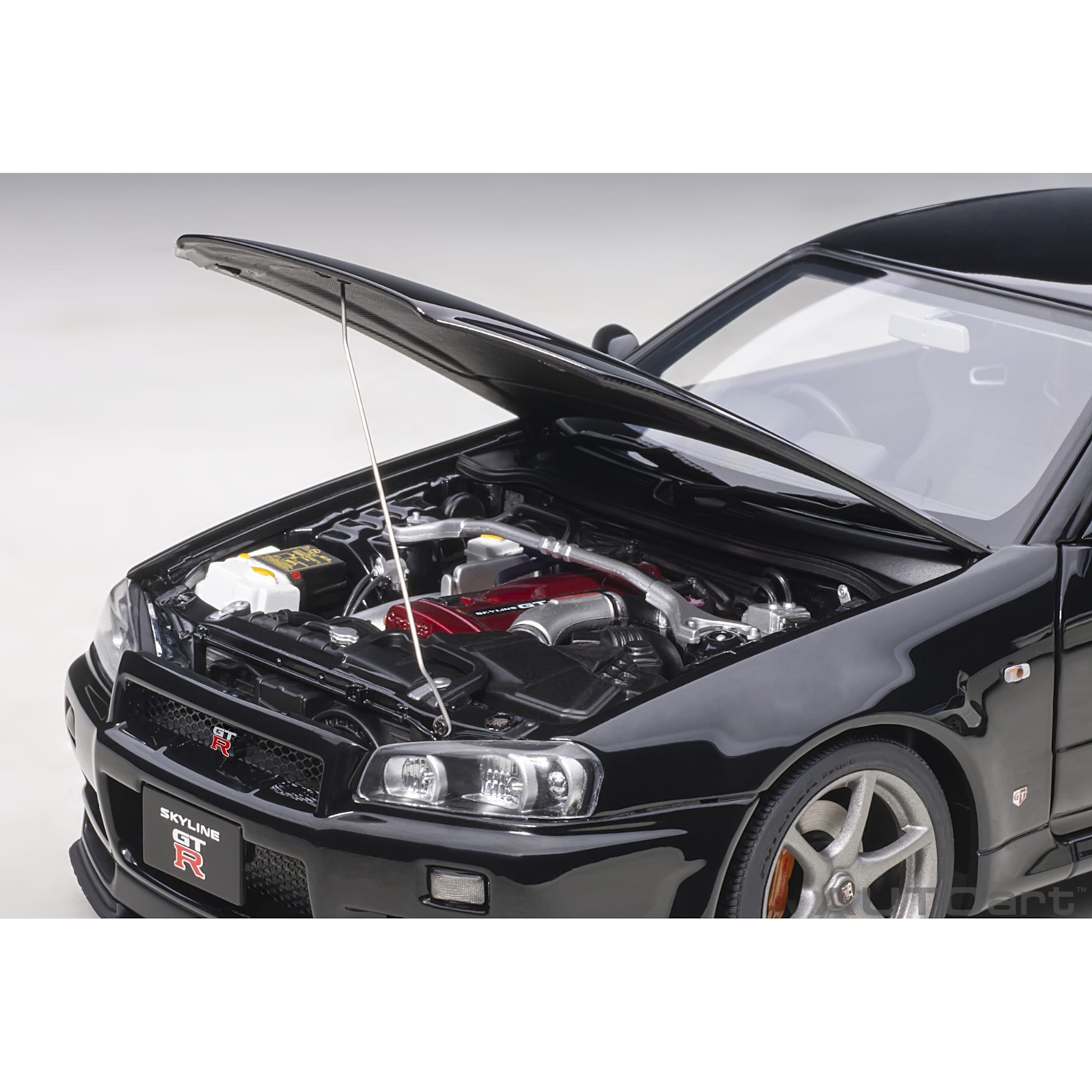 73407 - Autoart - Nissan Skyline GT-R (R34) V-spec II, schwarz metallic