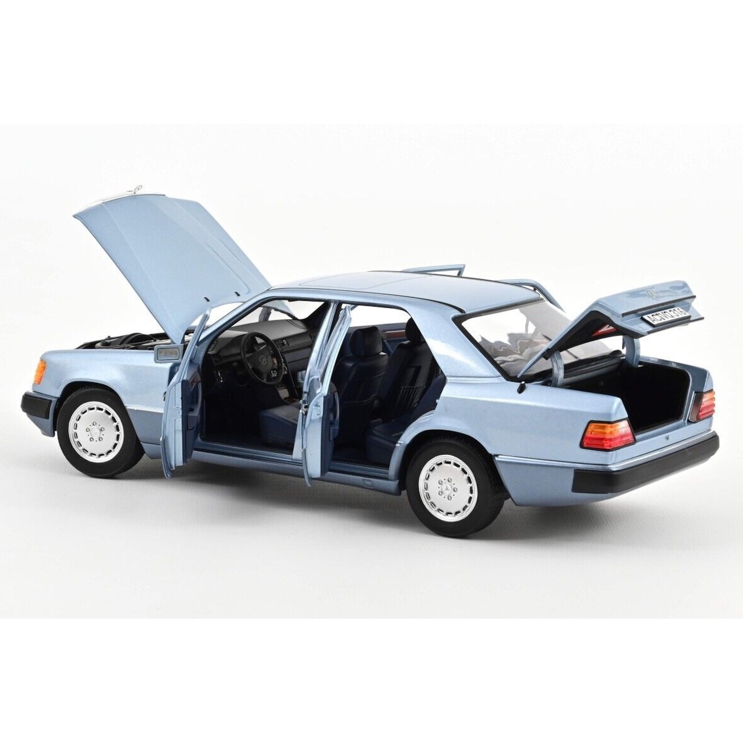 183945 - Norev - Mercedes-Benz 230E `1990 (W124), hellblau metallic