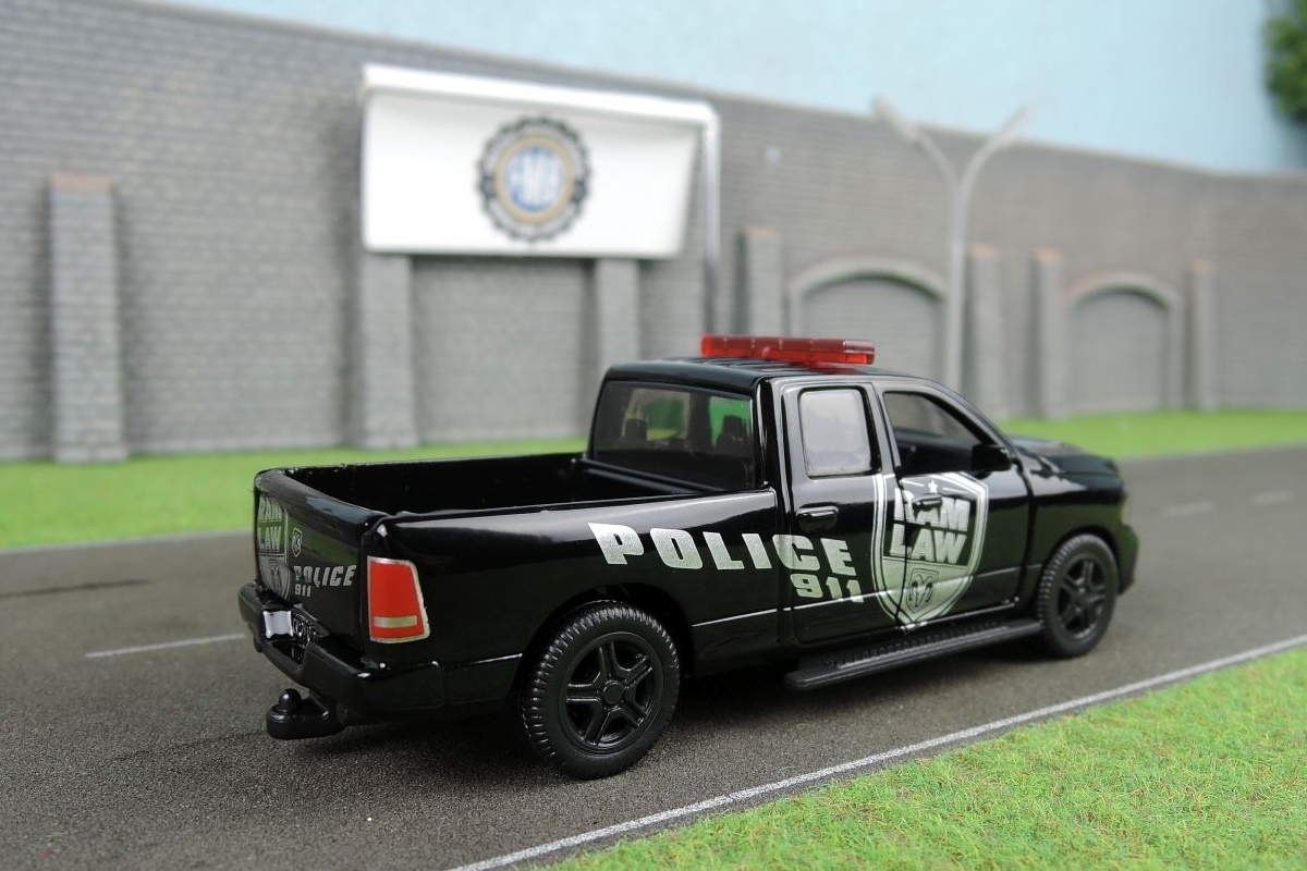 2309 - Siku - Dodge RAM 1500 Pick-Up - US Police -