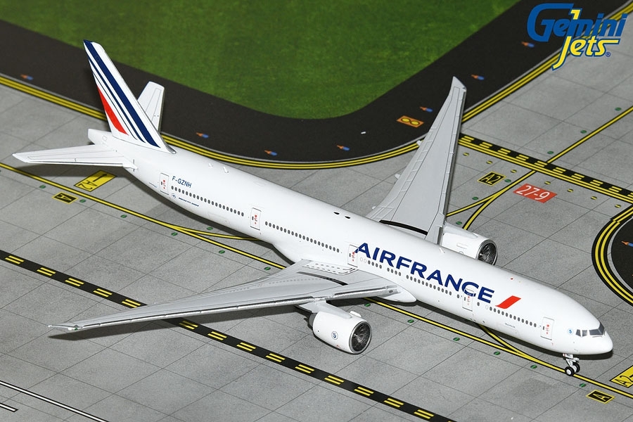 GJAFR2248 - Gemini Jets - Air France Boeing 777-300ER - F-GZNH -