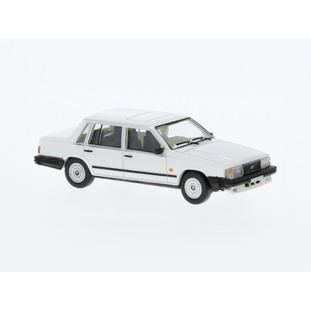 870662 - PCX87 - Volvo 740 Limousine `1984,  white