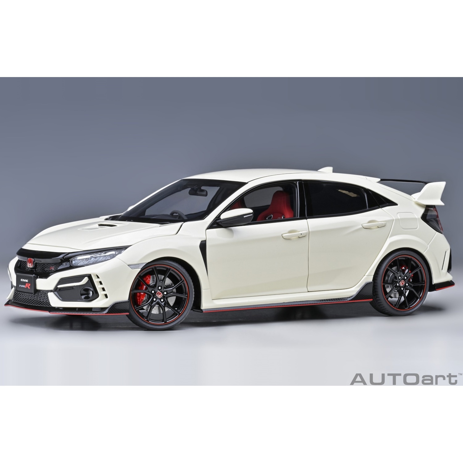 73220 - Autoart - Honda Civic Type R (FK8) `2021, championship white