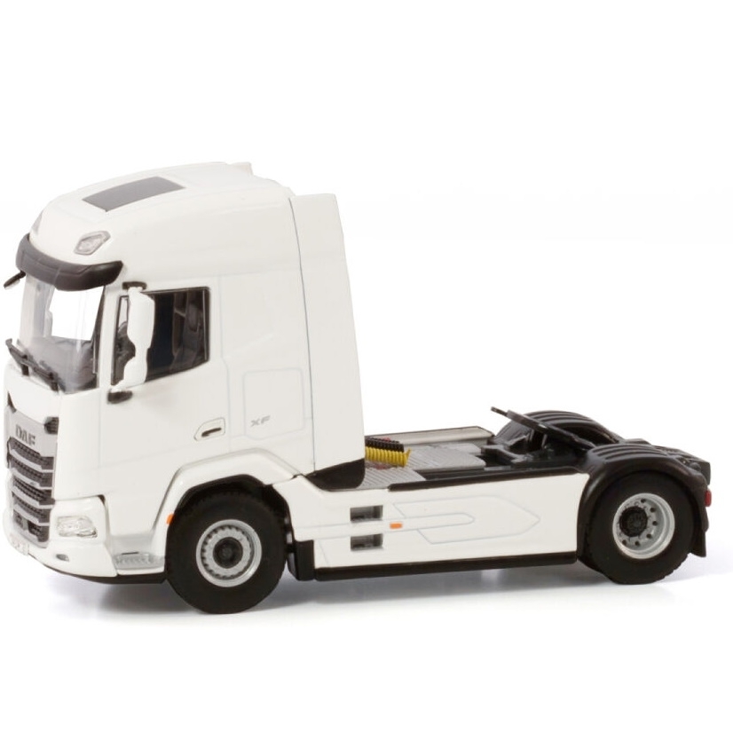 03-2048 - WSI - DAF XF SH  4x2  truck tractor 2axle  - white -