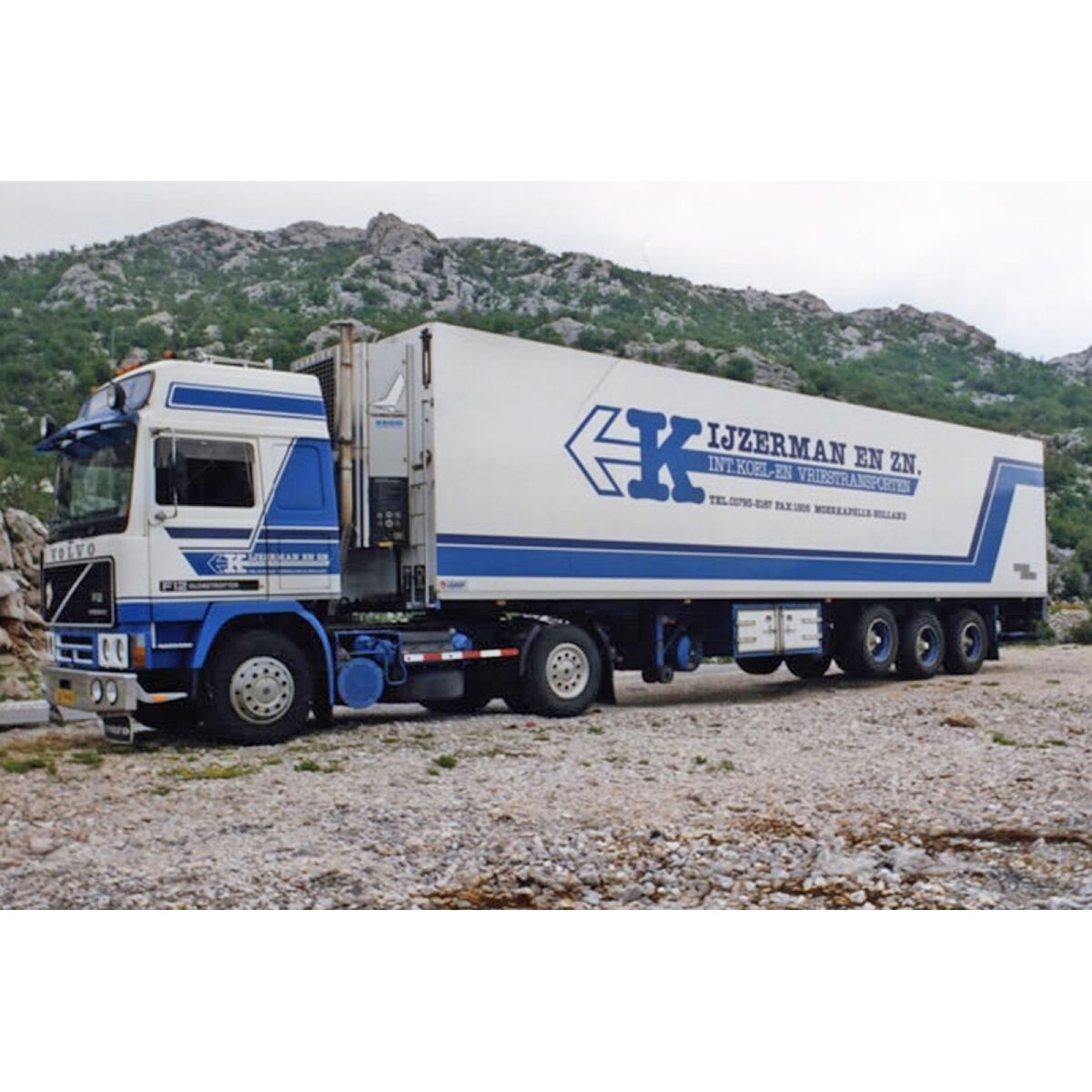 01-4618 - WSI - Volvo F12 Globetrotter with reefer box semitrailer - Ijzerman Transport - NL