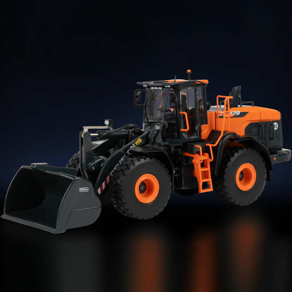 16-1013 - IMC - Develon DL420  wheel loader