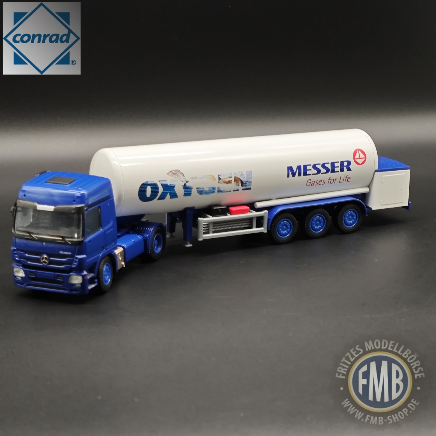 72164/11 - Conrad - Mercedes Benz Actros MP3 with 3-axle gas tank trailer - Messer -