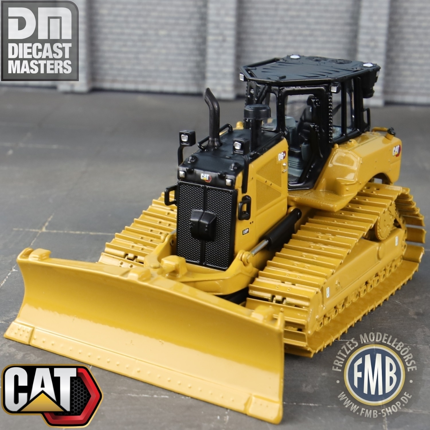 85554 - Diecast Masters - CAT D6 LGP VPAT Planierraupe