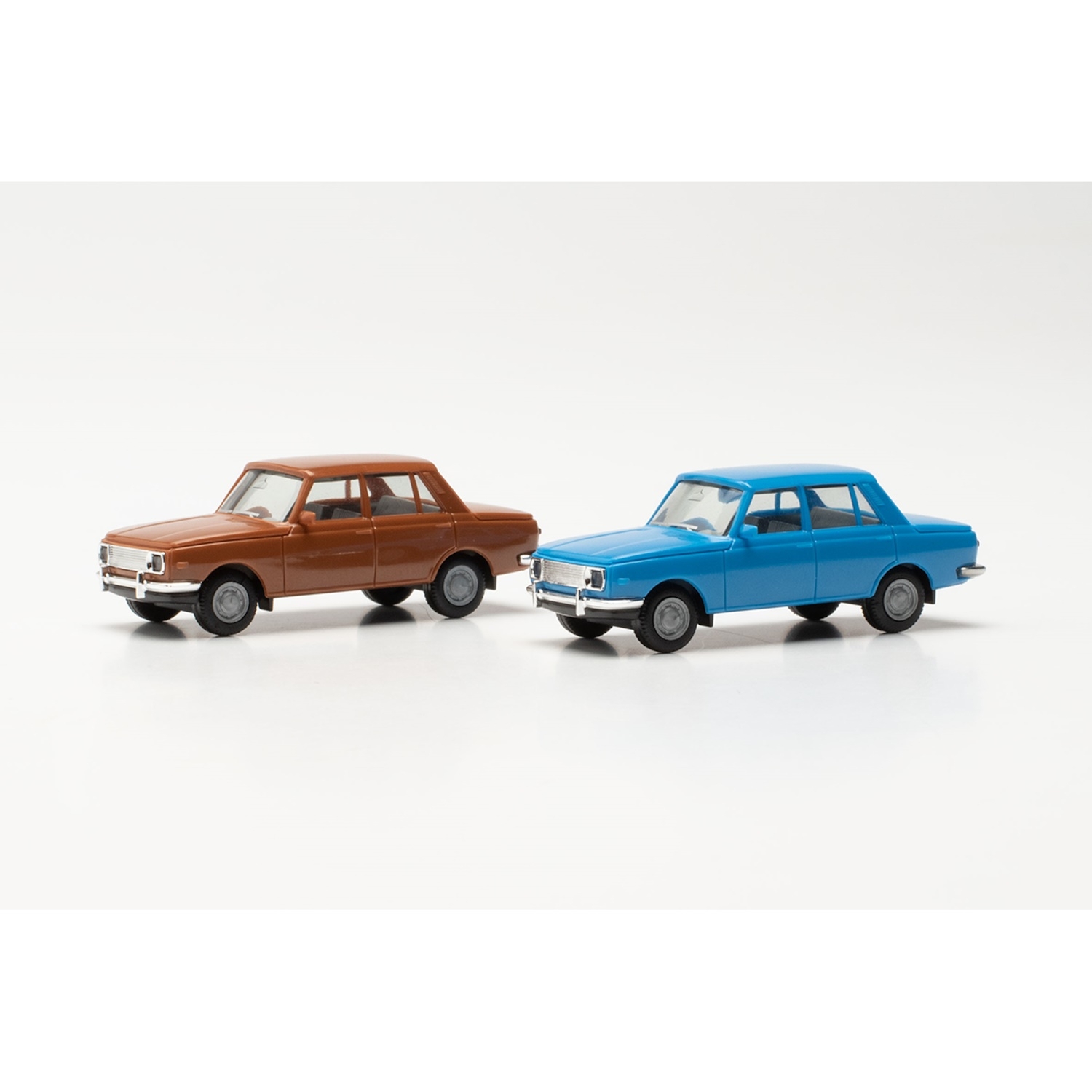 013918 - Herpa MiniKit - 2x Wartburg 353 `66 Limousine (brown + blue)