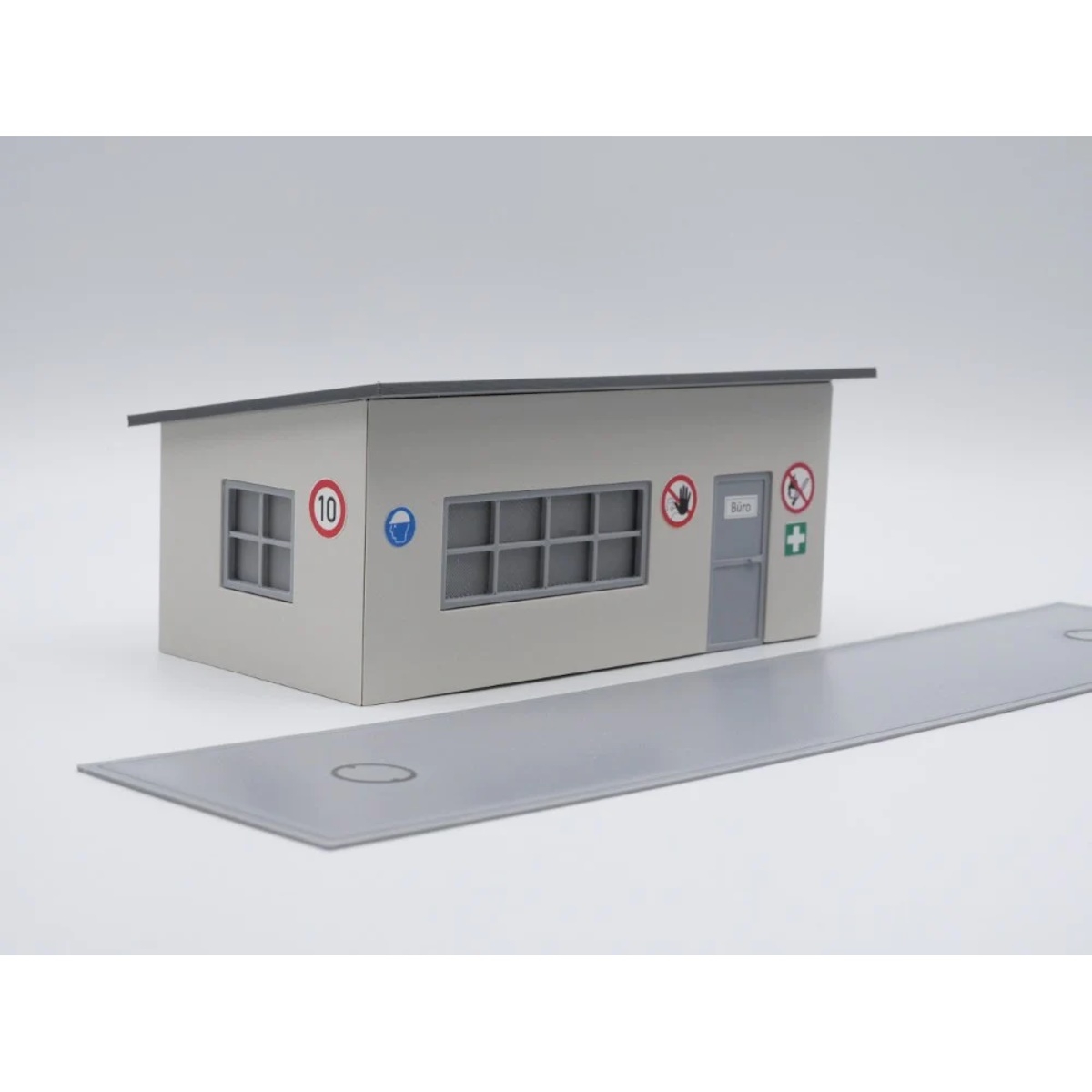 150203 - 3D-Druckfactory - Truck scale with office building - 1 piece