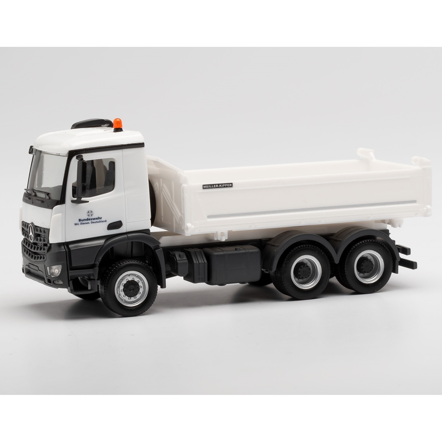 746755 - Herpa - Mercedes-Benz Arocs S tipper - BW Fuhrpark Service