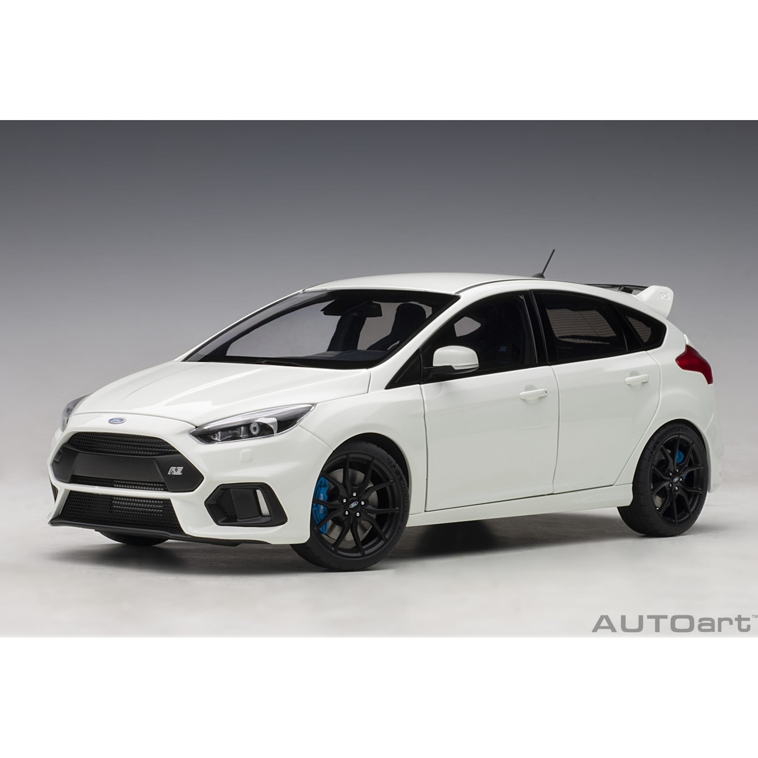 72951 - Autoart - Ford Focus RS `2016, frozen white