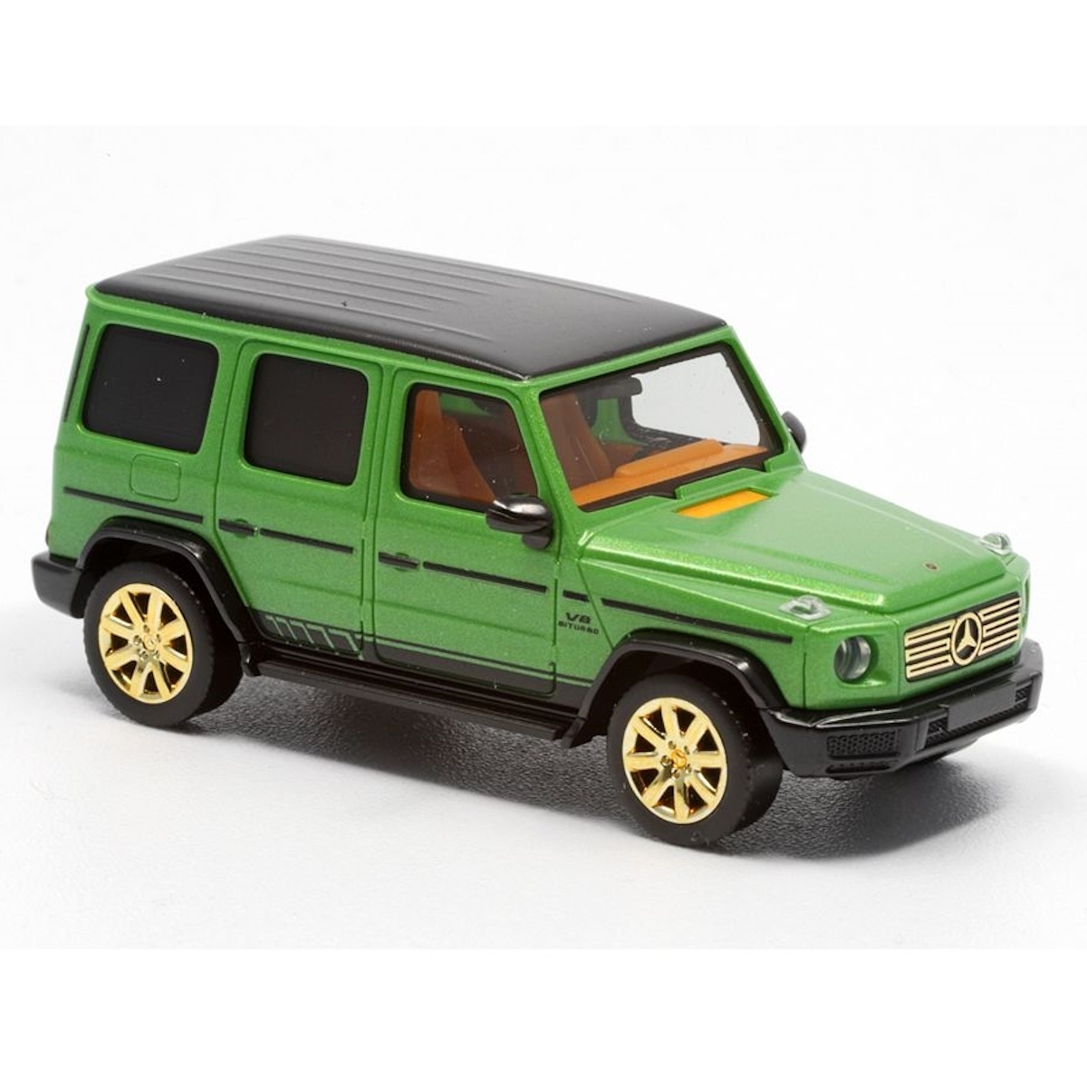 957175 - Herpa - Mercedes-Benz AMG G63 V8 Biturbo, grün metallic / schwarz mit goldenen Felgen