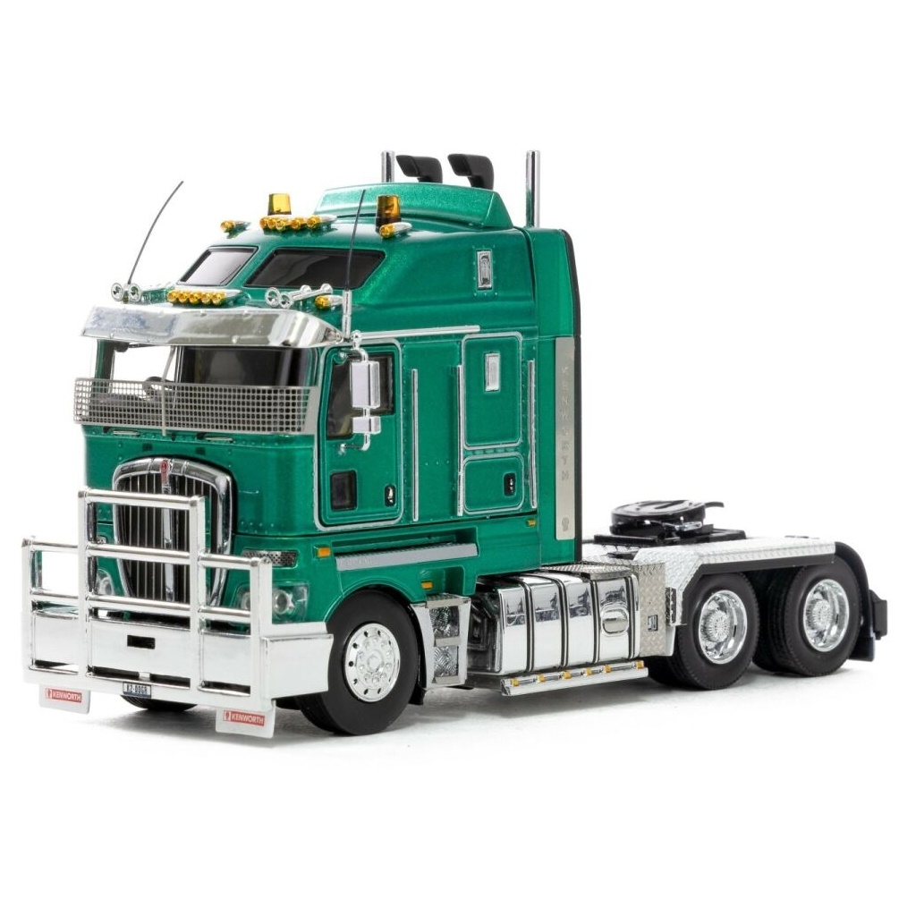 Z01590 - Drake - Kenworth K200 truck tractor 3axle  - metallic grün - AUS -