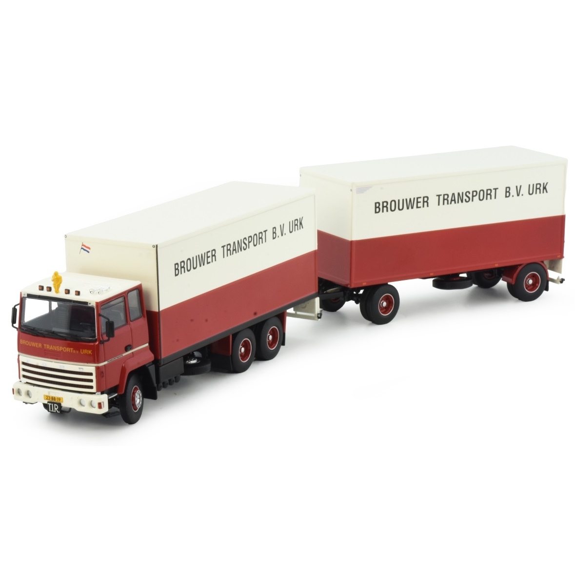 84776 - Tekno - Ford Transcontinental box truck trailer - Brouwer - NL