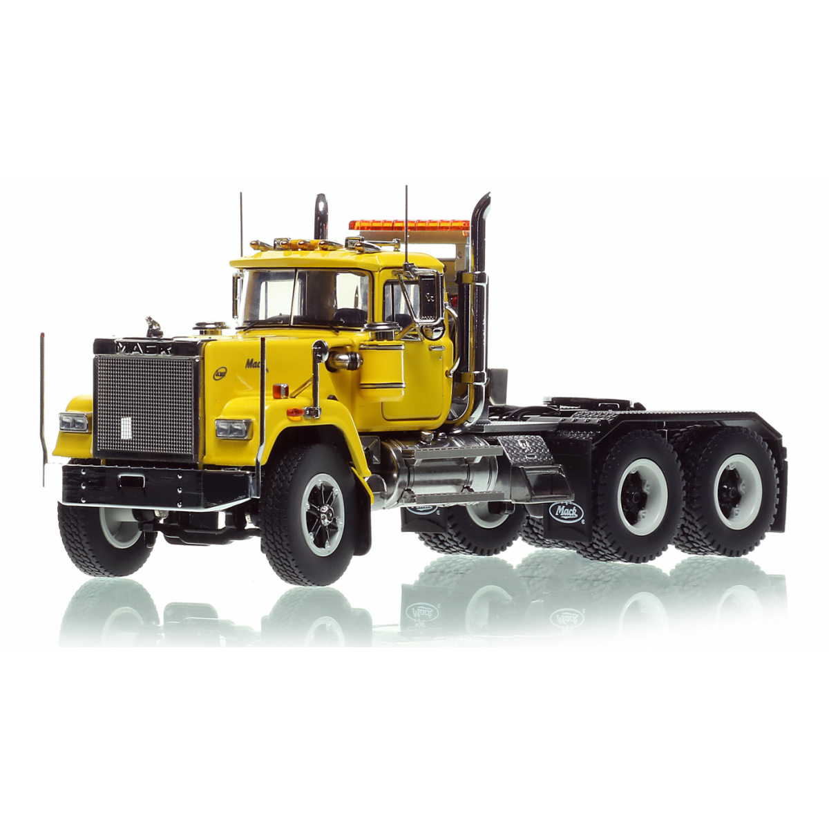 41-1009 - Heavy Haul Replicas - MACK Superliner Heavy Spec 3achs Zugmaschine - gelb