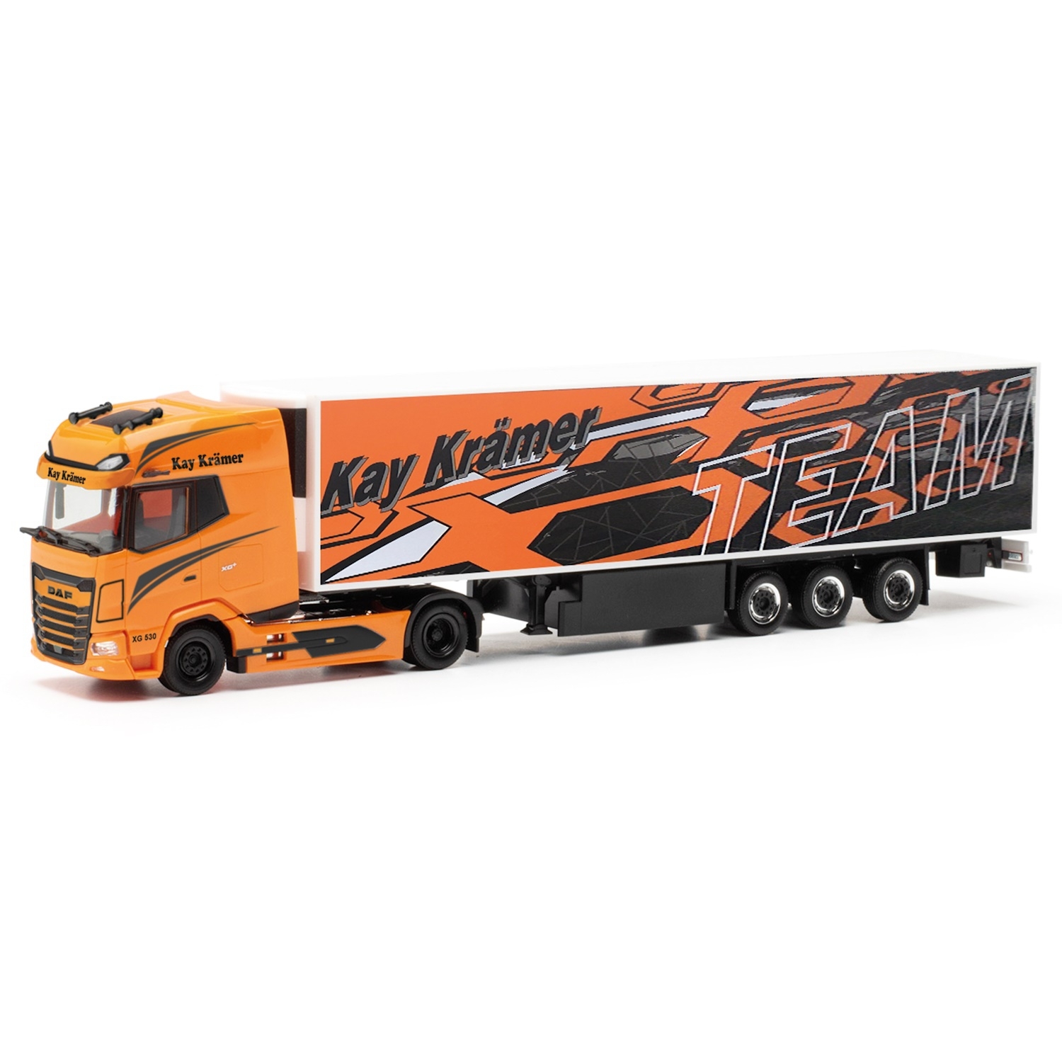 317634 - Herpa - DAF XG+ with reefer box semitrailer "Kay Krämer"