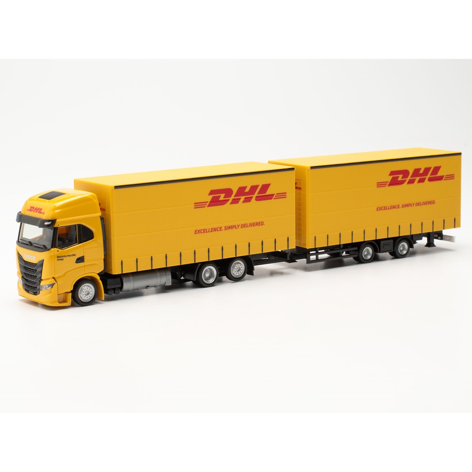 315890 - Herpa - Iveco S-Way LNG volume-curtainside truck / trailer "DHL"