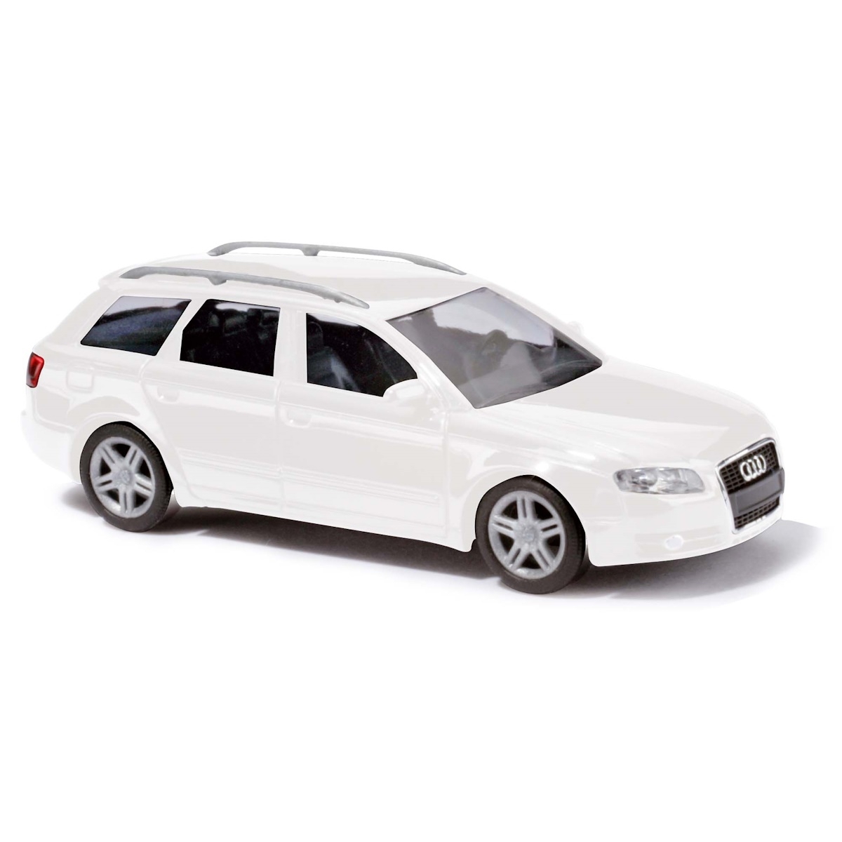 60226 - Busch Kit - Audi A4 Avant `2004, white