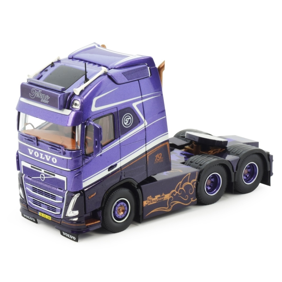 86133 - Tekno - Volvo FH5 GL 6x2 3achs Zugmaschine - Tekno Event 2024 -