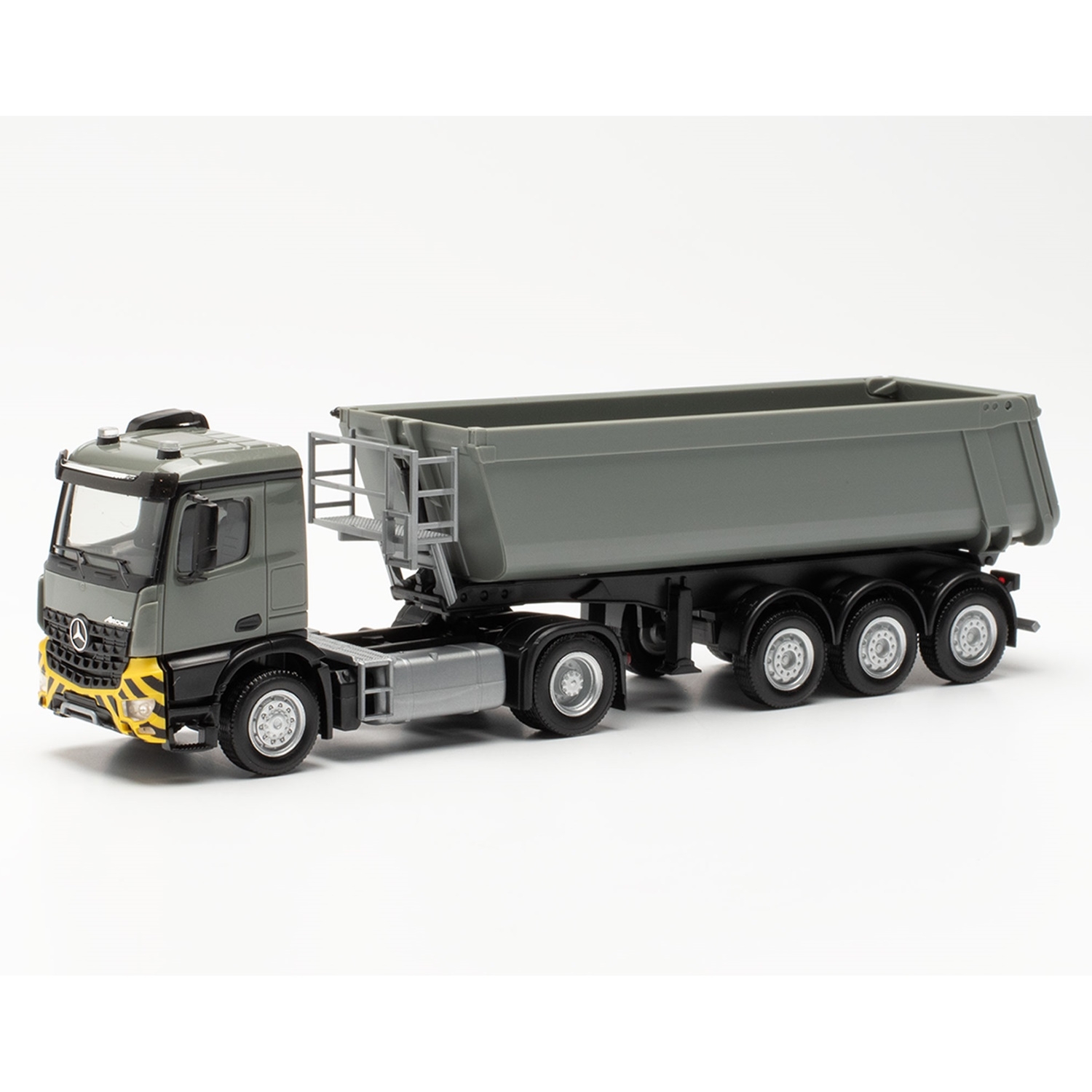 315654 - Herpa - Mercedes-Benz Arocs M 4x4 SCB Kipp-Sattelzug mit Stahlmulde, grau/gelb