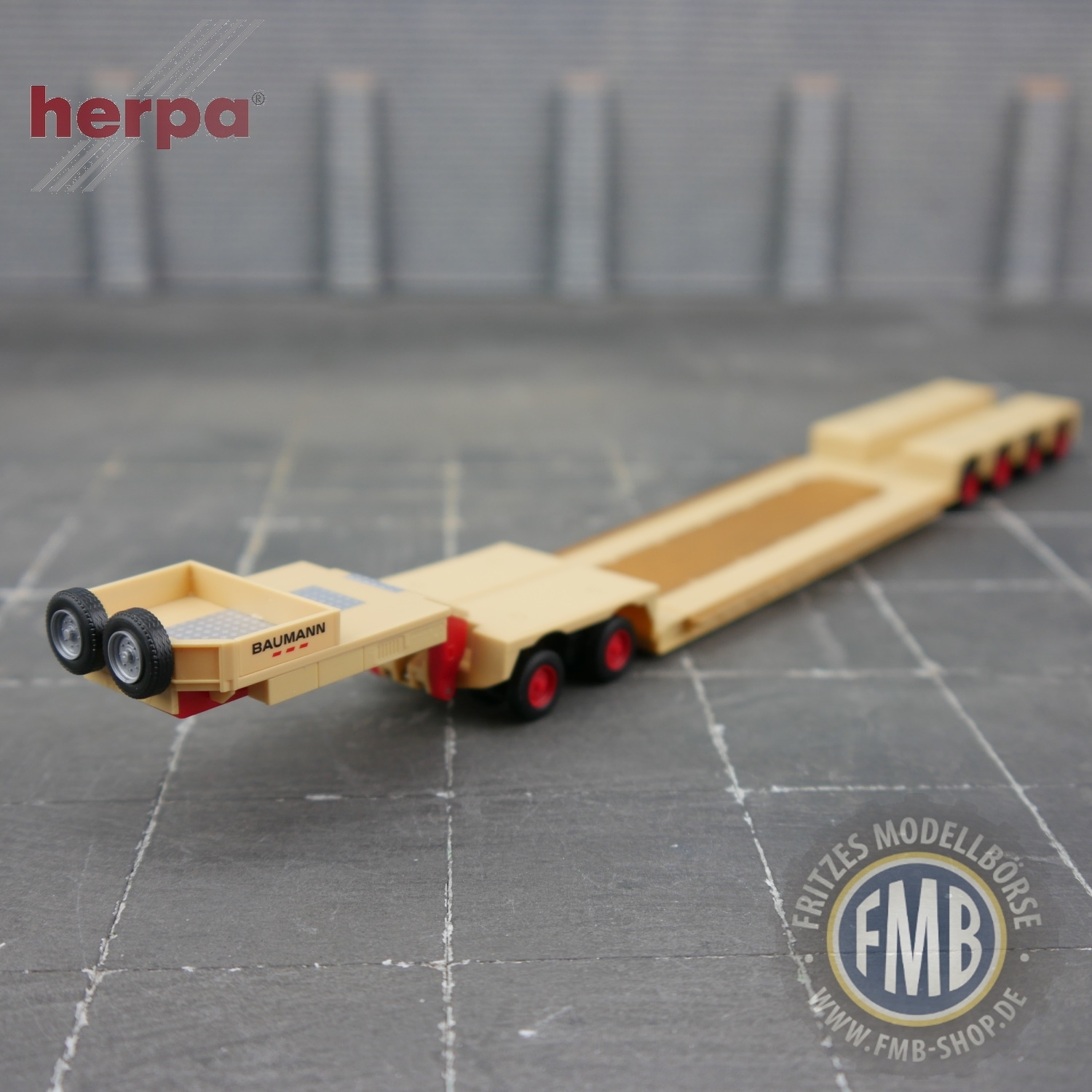 944199 - Herpa - 4achs Tieflader mit 2achs Interdolly - Baumann