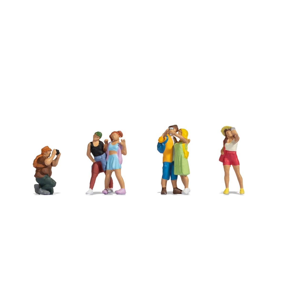 15473 - NOCH Figures - Tourists ( 4 pieces )