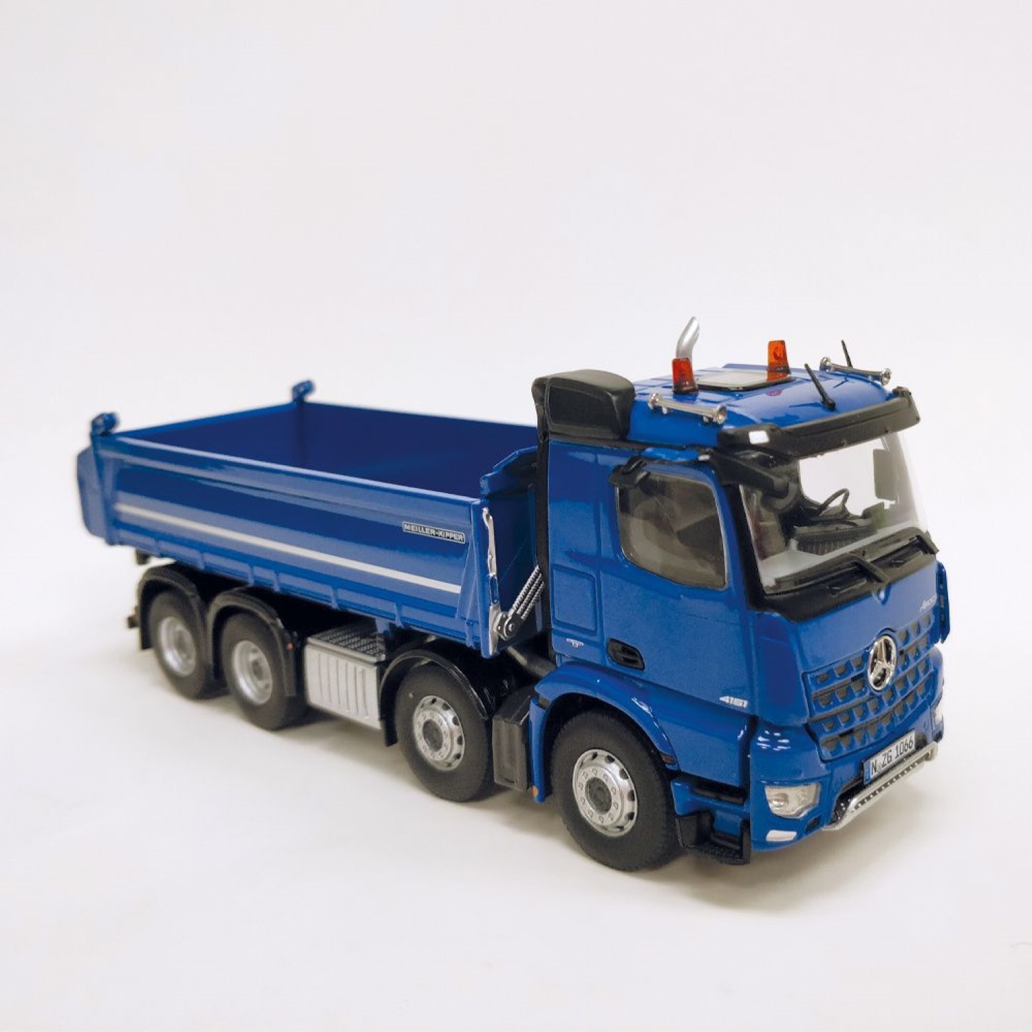 1066/20 - NZG - Mercedes-Benz Arocs M 8x4 Meiller Kipper - blau -