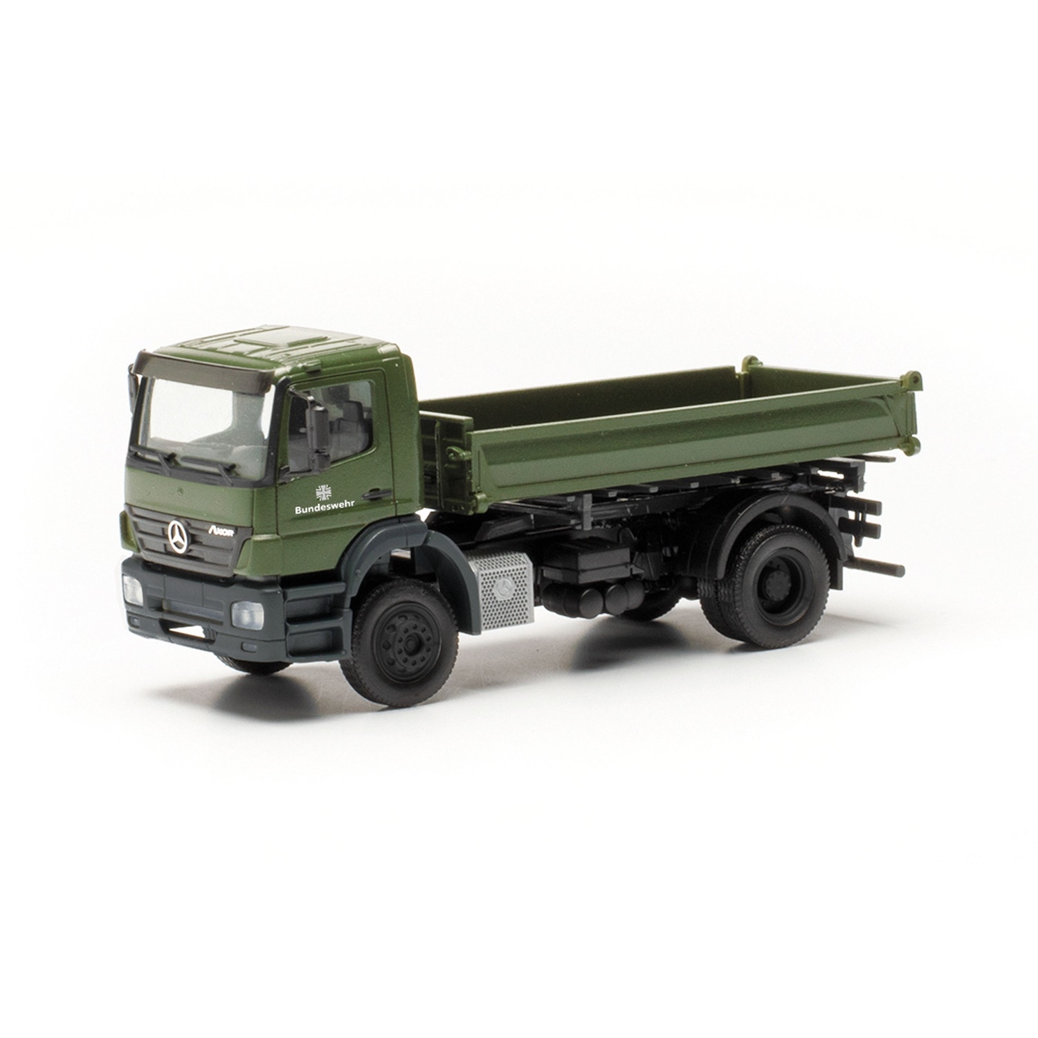 746946-002 - Herpa - Mercedes-Benz Axor Dreiseitenkipper "Bundeswehr"