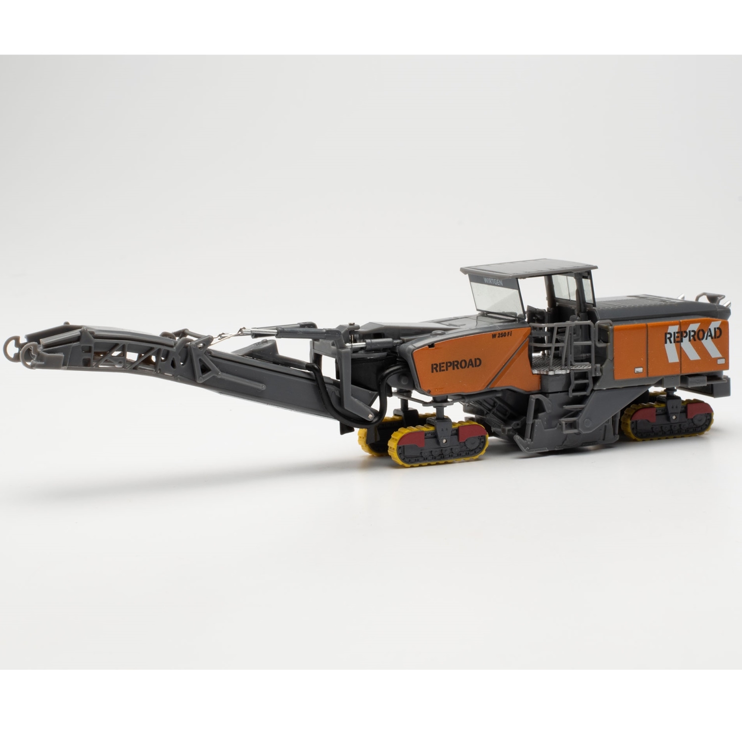 315043 - Herpa - Wirtgen W 250i asphalt milling "Reproad" CH