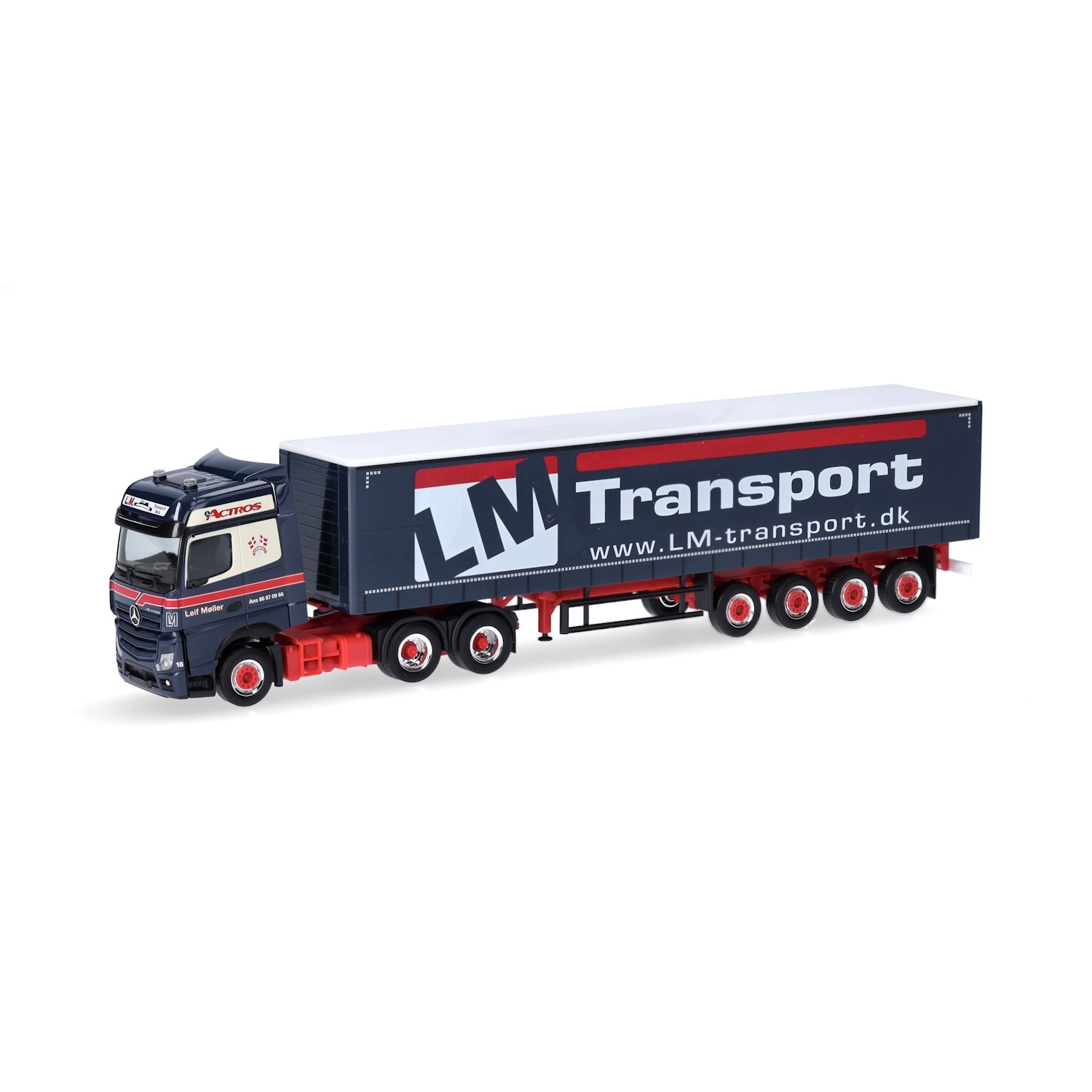 316330 - Herpa - MB Actros BigSpace 6x4 Gardinenplanen-Sattelzug mit Stapler "Leif Möller" DK