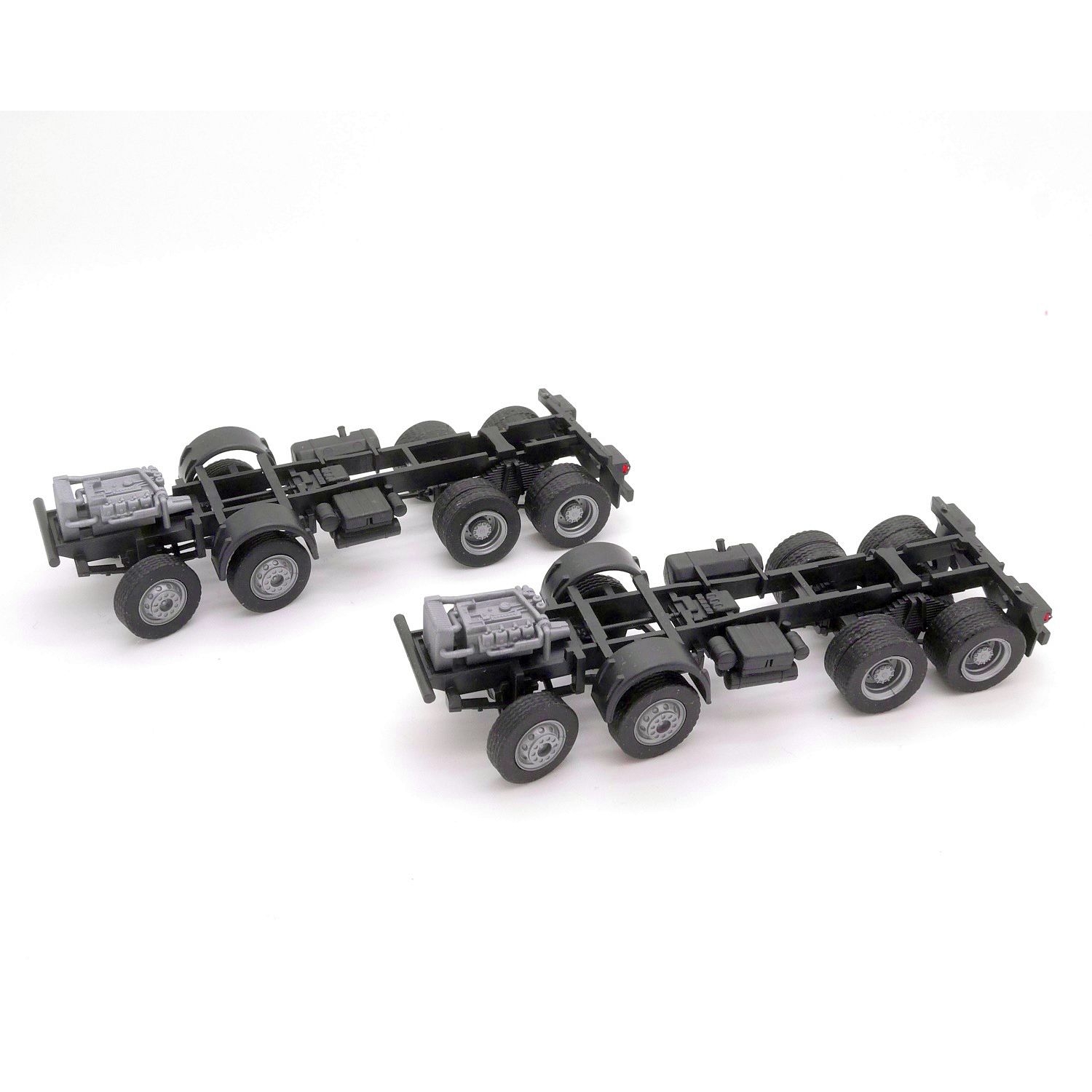 EM0380 - Elbe-Modell - Mercedes-Benz SK 8x8 chassis, black - 2 pieces