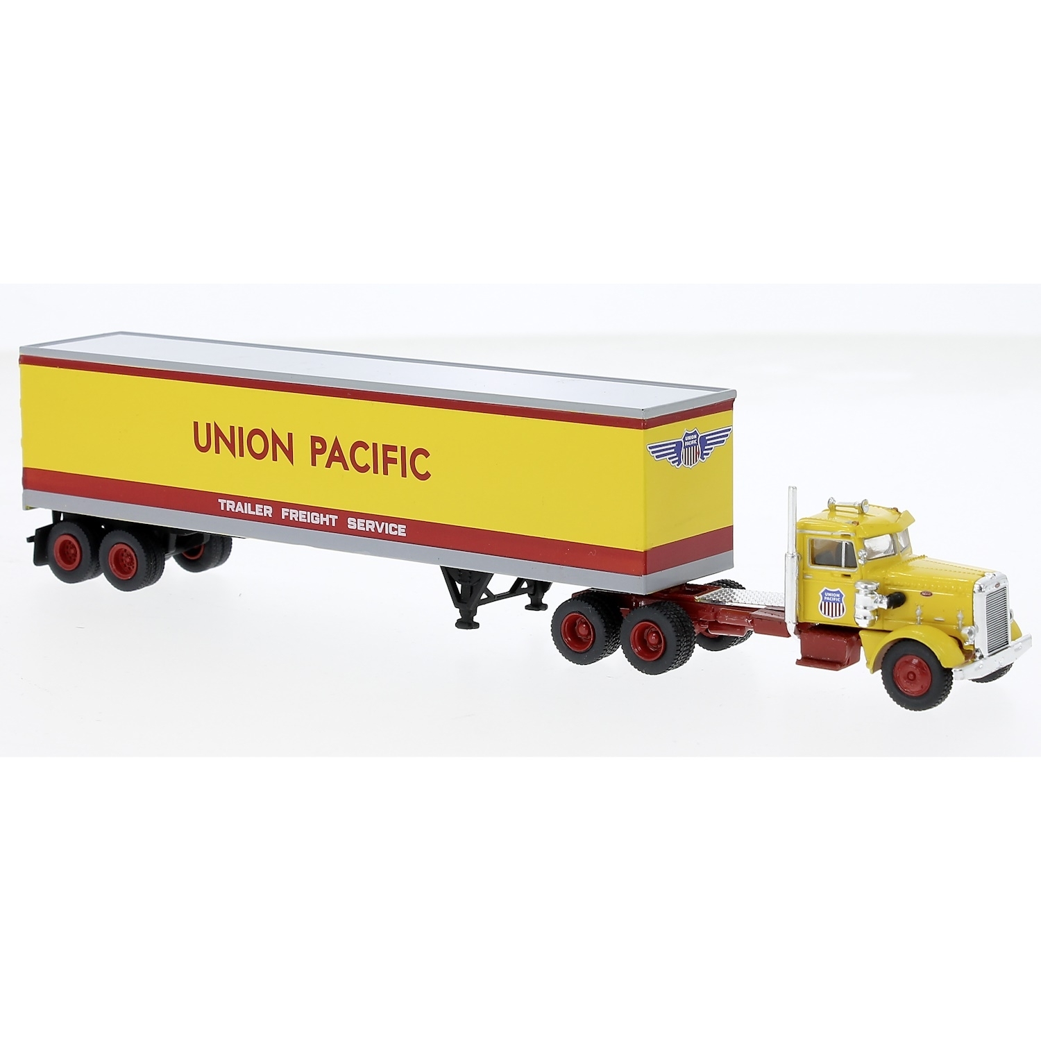 85765 - Brekina - Peterbilt 281 with box semitrailer `1955 "Union Pacific" USA