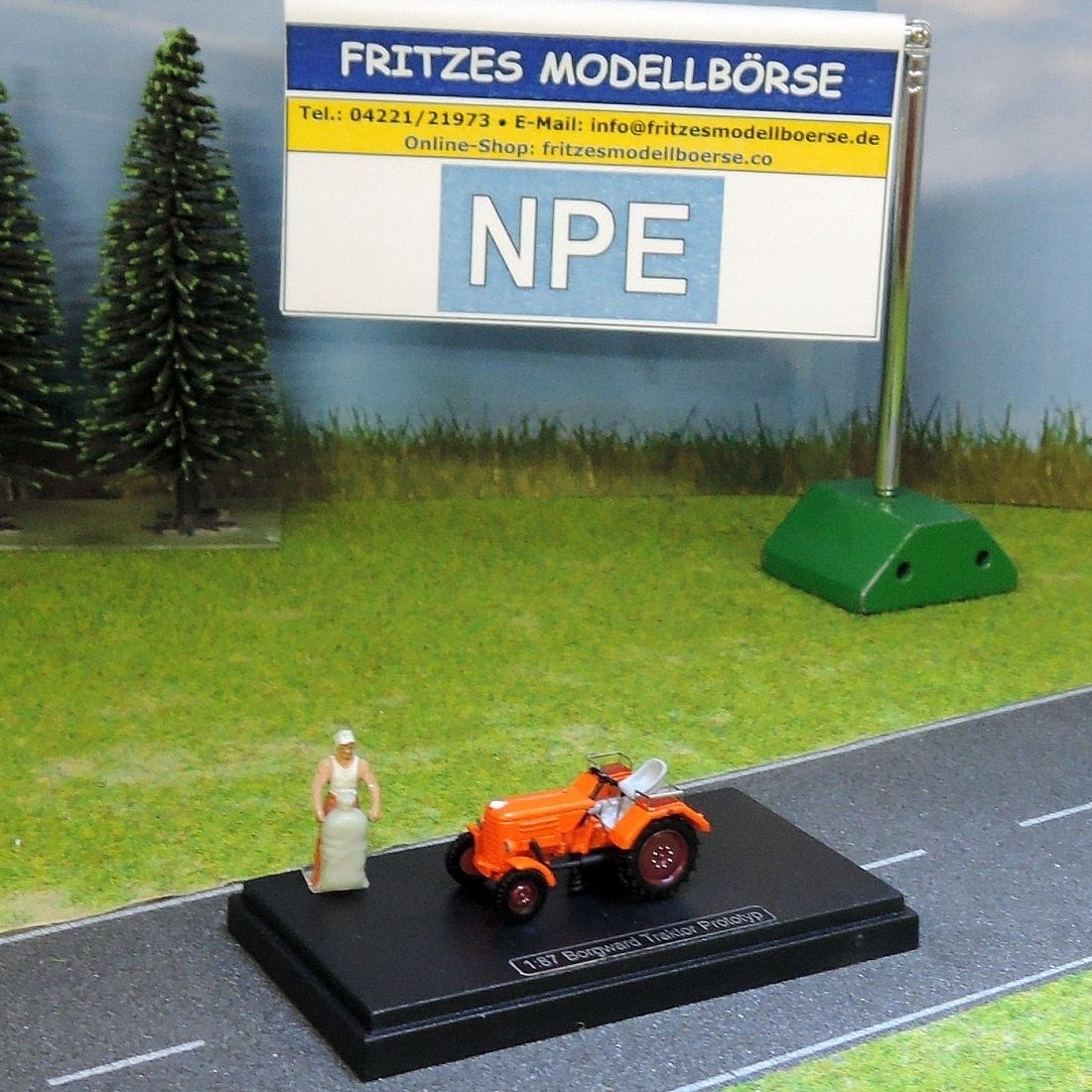 99074 - NPE - Borgward Tractor prototype -orange-