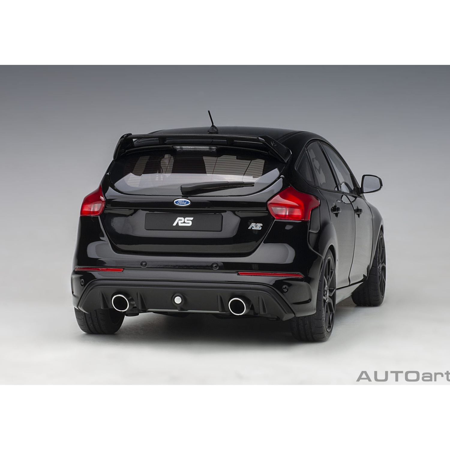 72952 - Autoart - Ford Focus RS `2016, shadow black