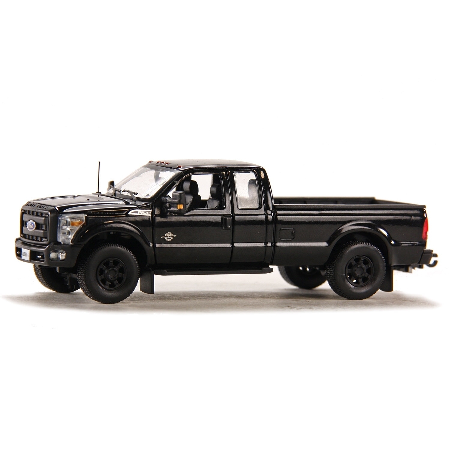 SW1100-KM - Sword - Ford Pick Up F250  super cab and 8´ flat bed, black