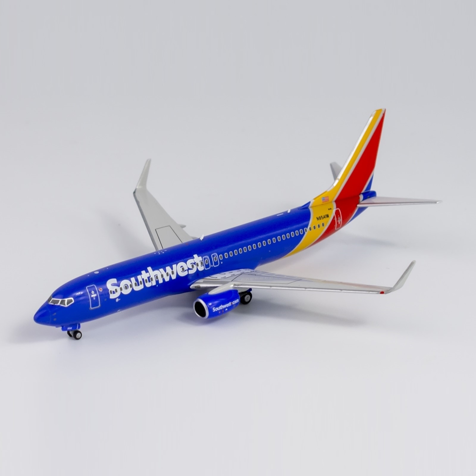 58121 - NG Models - Southwest Airlines "Heart livery" Boeing 737-800 - N8541W -