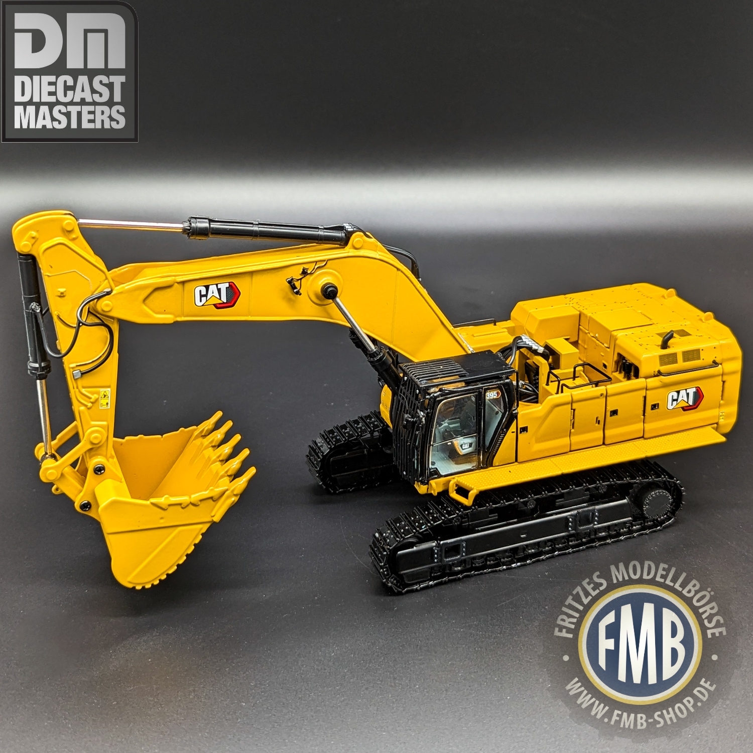 85959 - Diecast Masters - CAT 395 Kettenbagger