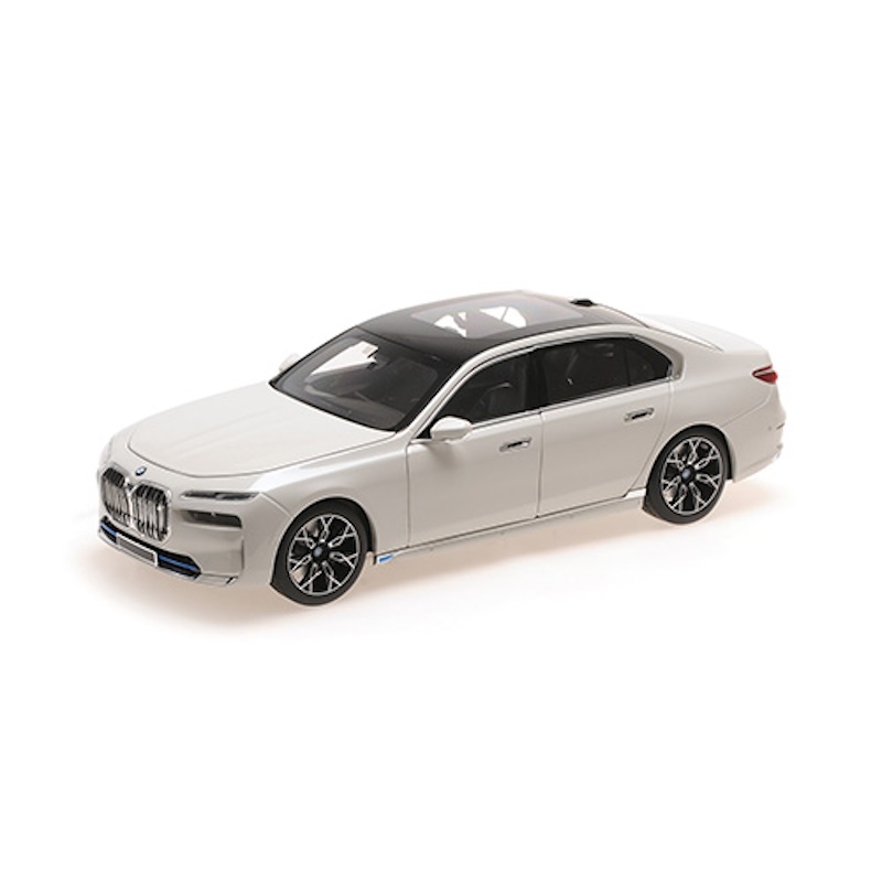 110023200 - Minichamps - BMW i7 (2022), white metallic