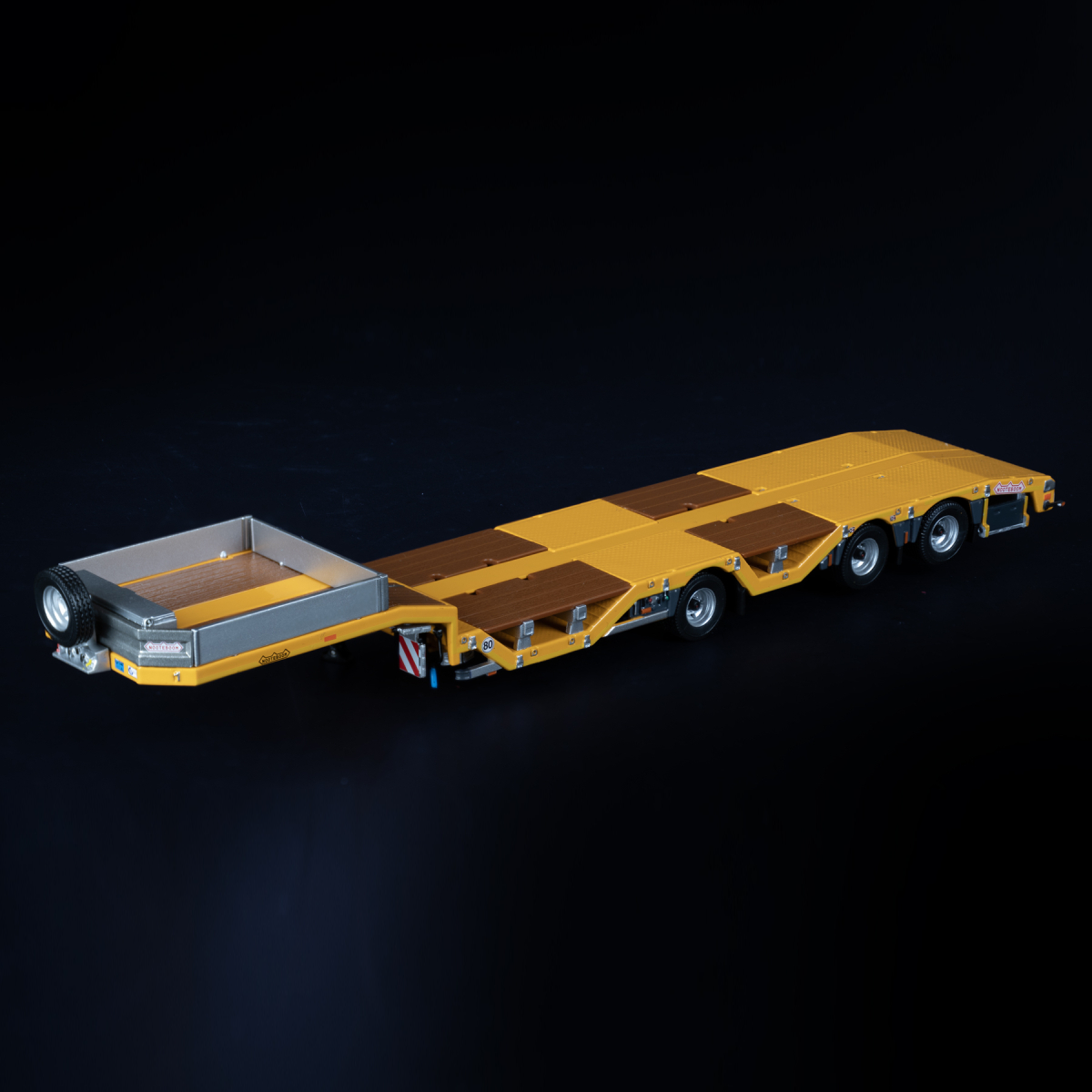 33-0202 - IMC - Nooteboom 3axle semi low loader - yello