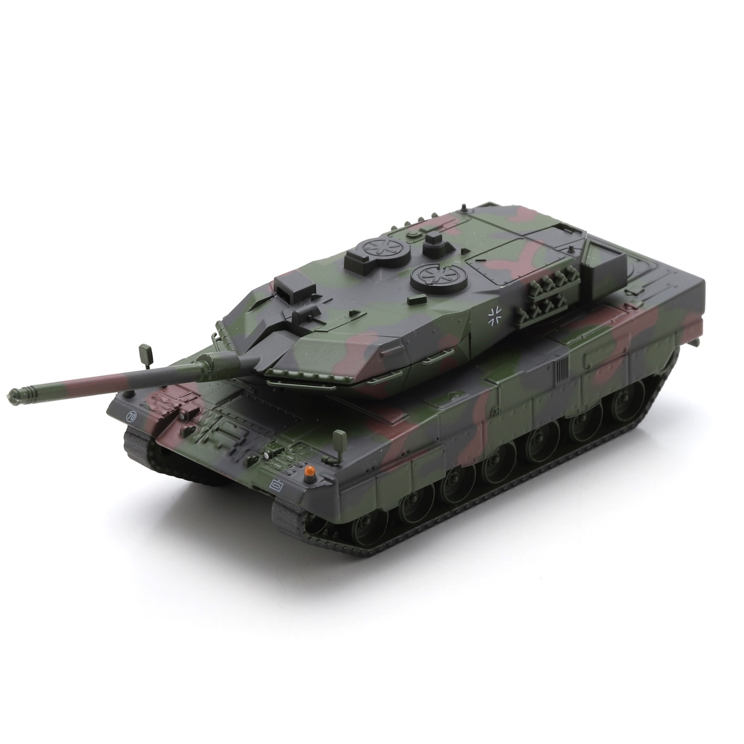 452680000 - Schuco - KMW Leopard 2A6 battle tank "Bundeswehr", camouflage