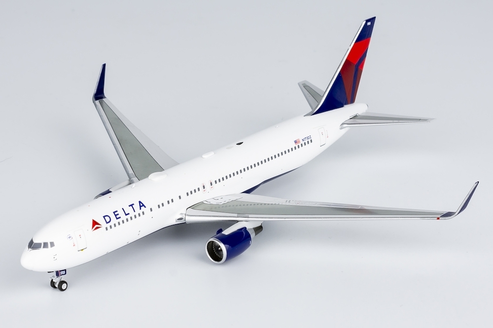 17002 - NG Models - Delta Air Lines  Boeing 767-300ER CF6 engines - N173DZ -