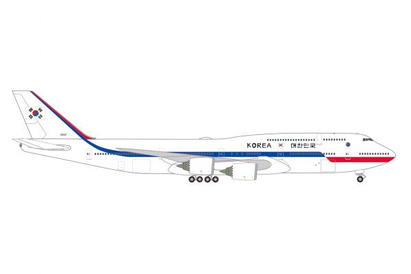 537513 - Herpa Wings - South Korea Government Boeing 747-8 BBJ  - BBJ-22001 -