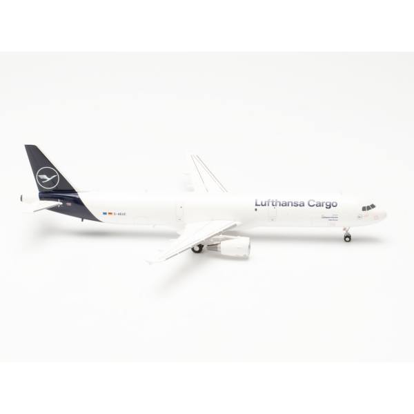 572439 - Herpa Wings - Lufthansa Cargo Airbus A321P2F “Hello Europe” - D-AEUC -