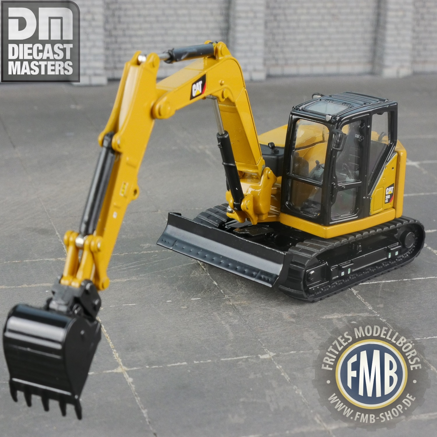 1/50 CAT Caterpillar 308 CR Mini Excavator High Line Diecast Masters 85596 