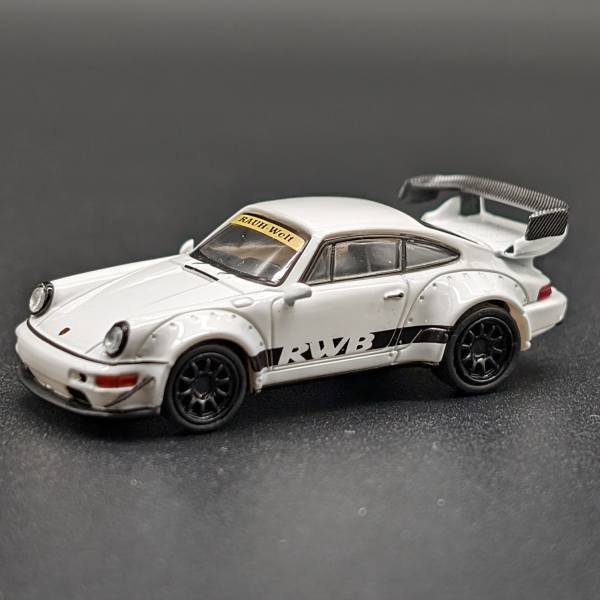 61781 - Micro City 87 - Porsche RWB 964, weiß mit schwarzen Felgen