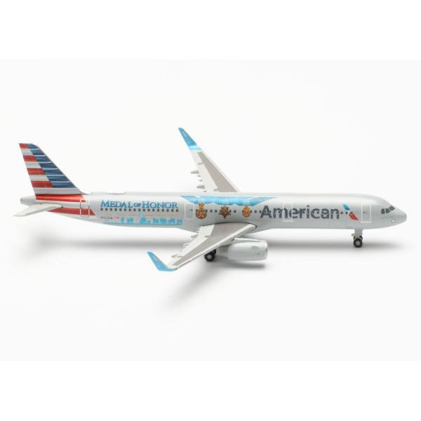 537162 - Herpa Wings - American Airlines Airbus A321 - Medal of Honor - N167AN -