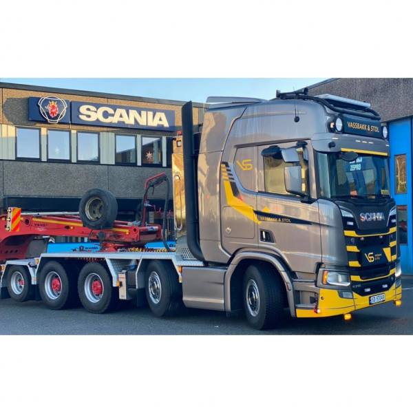 01-4221 - WSI - Scania R HL 8x4 4achs Zugmaschine und einer Zusatzachse - Vassbakk & Stol - N -