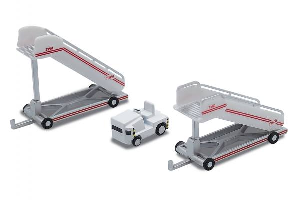 573122 - Herpa Wings - TWA historic passenger stairs (2) with tractor (1)