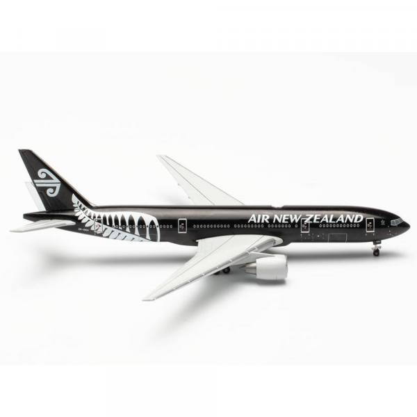 535274 - Herpa - Air New Zealand Boeing 777-200 "All Blacks" - ZK-OKH -